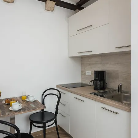 & Verdi Affittacamere 3*